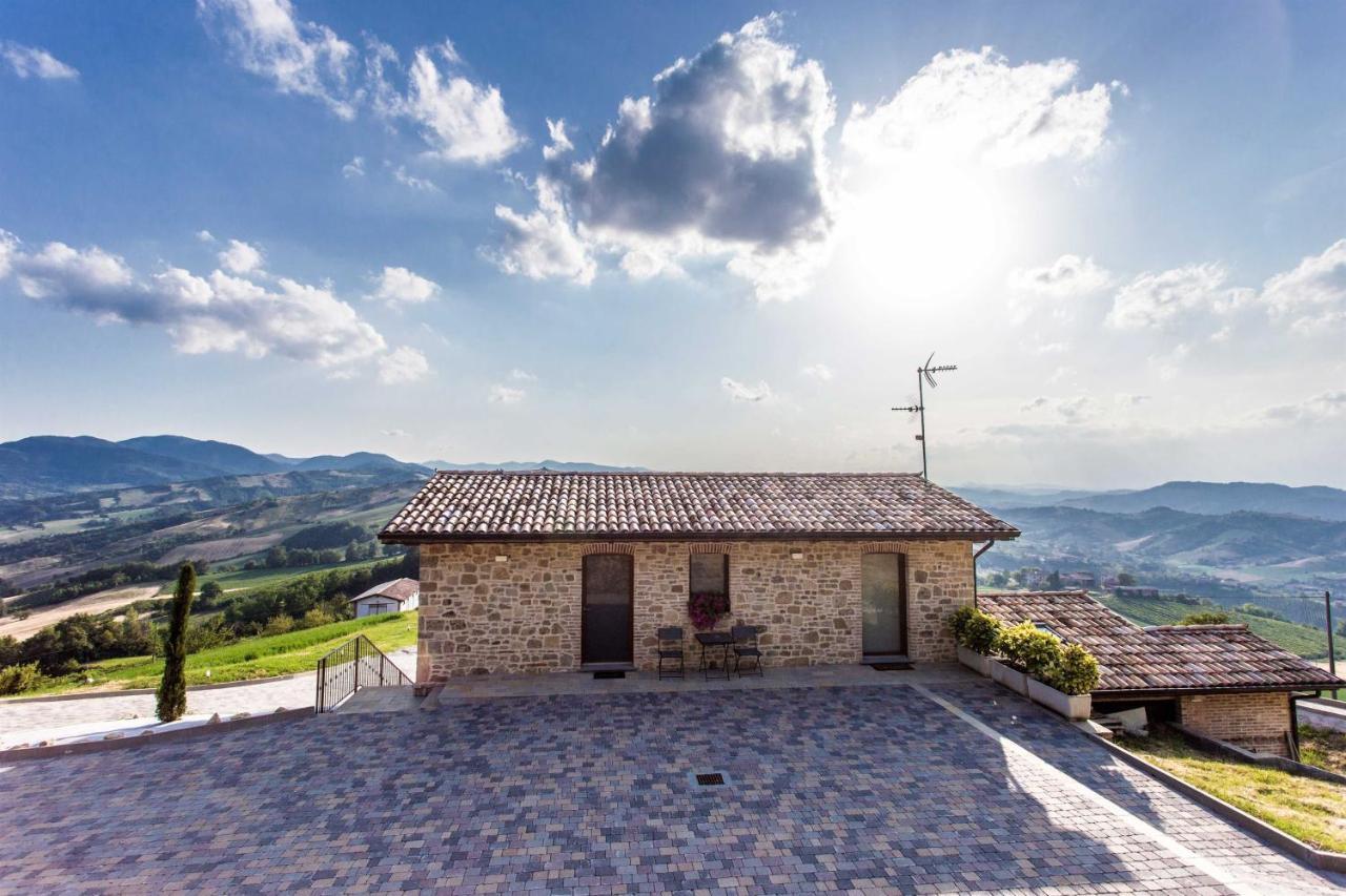 Ca' Del Passero B&B Vigoleno Bagian luar foto